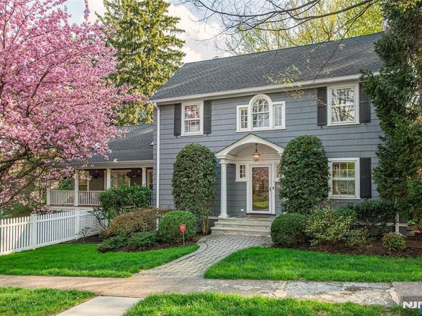 76 Club Road, MONTCLAIR, NJ 07043