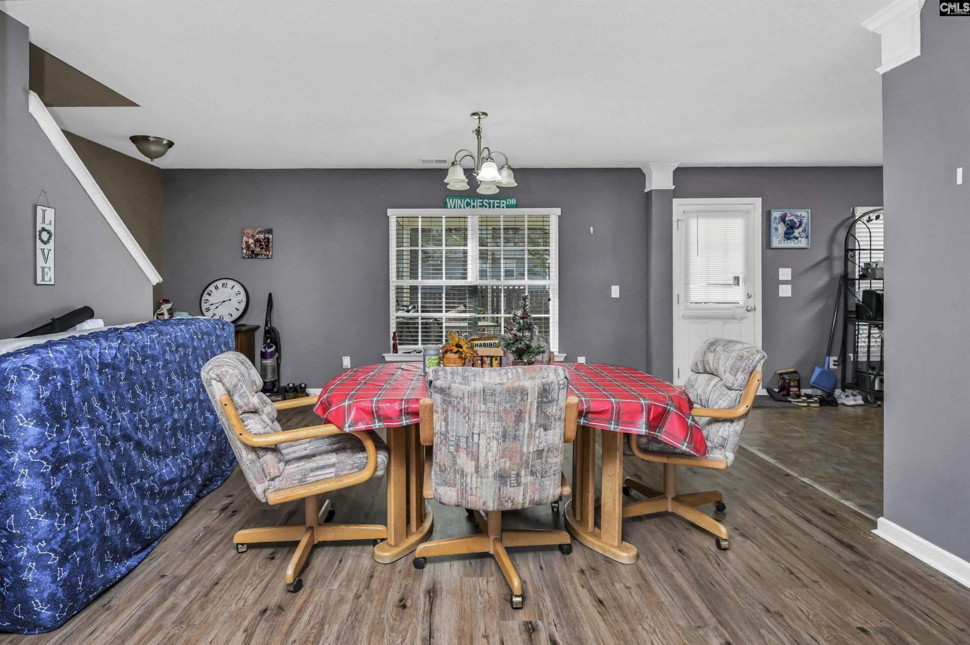 105 White Cedar Court Photo 9