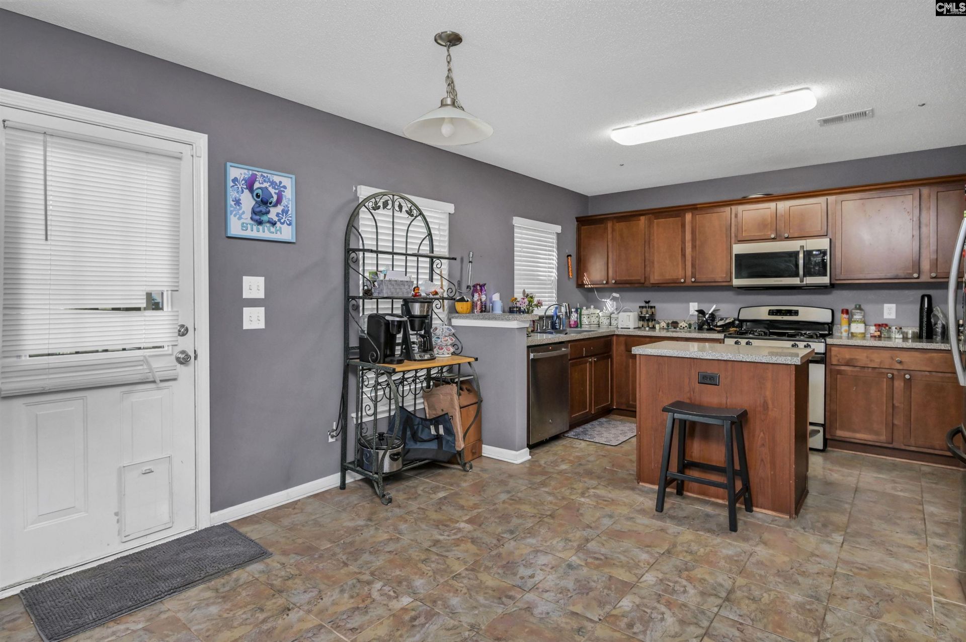 105 White Cedar Court Photo 14