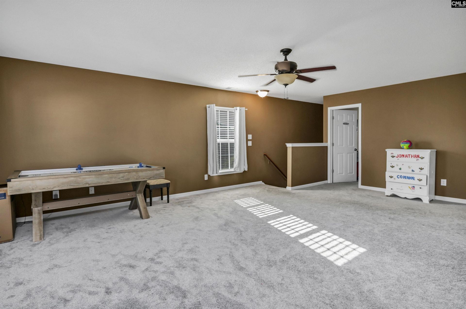 105 White Cedar Court Photo 17