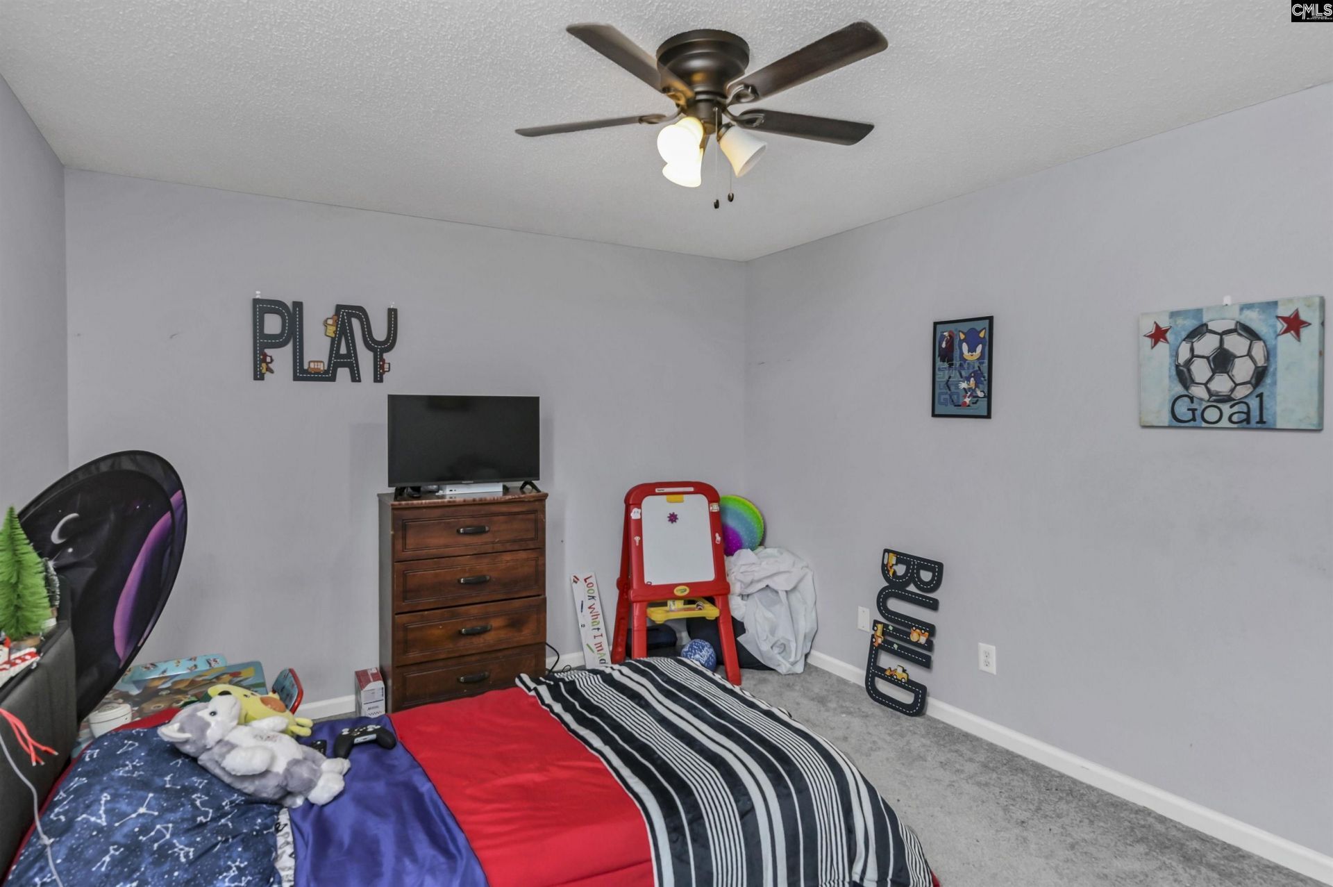 105 White Cedar Court Photo 33