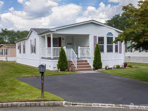 19 sheryl Court , Spotswood, NJ 08884