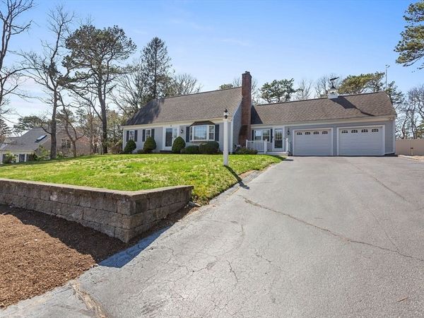 15 Greenwood Road, Dennis, MA 02641