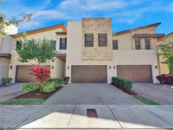 10500 NW 78th Ter , Unit 10500, Doral, FL 33178