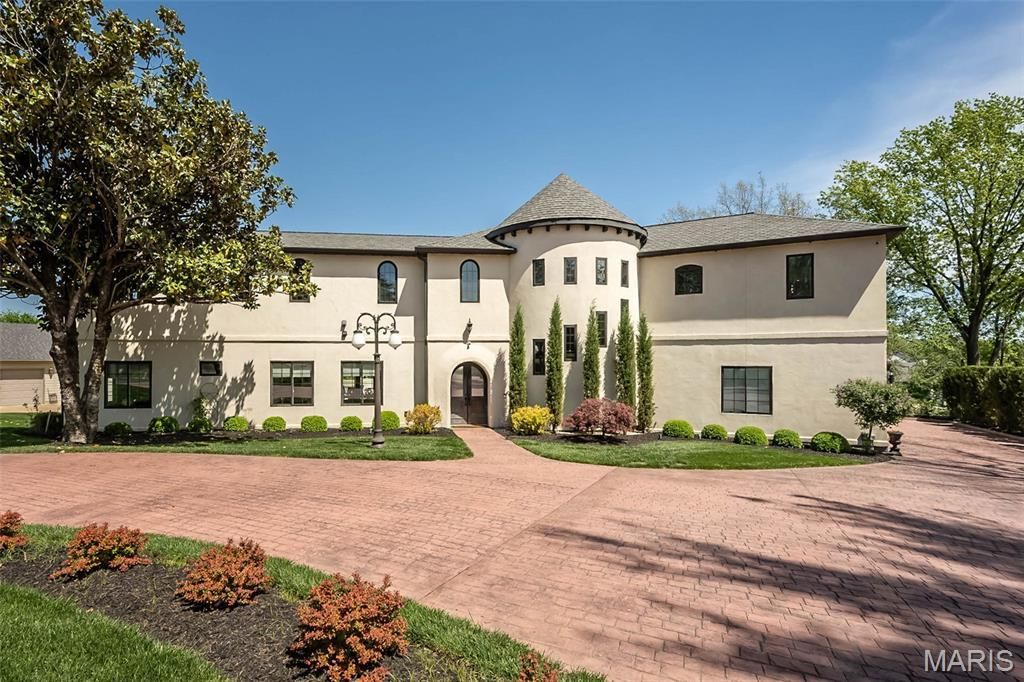 604 Glyn Cagny Road , Ballwin, MO 63021 Main Photo