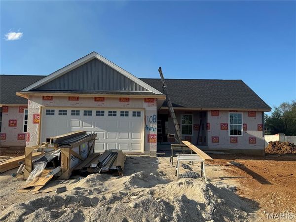 112 Grindstone Court , Moscow Mills, MO 63362