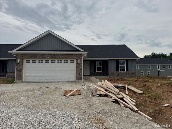 112 Grindstone Court, Moscow Mills, MO 63362