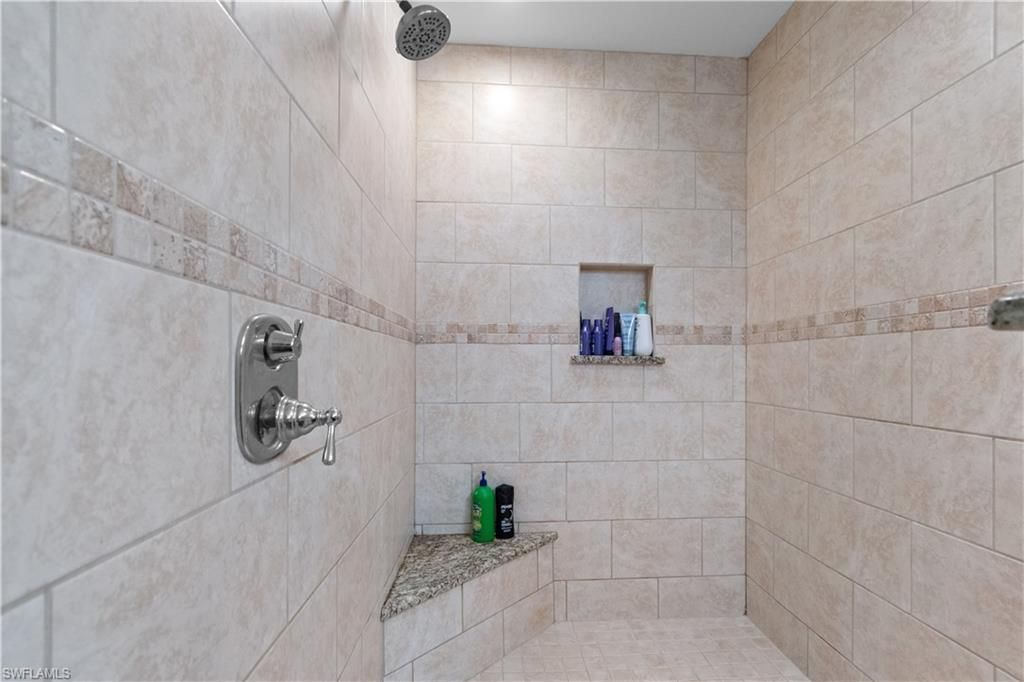 611 Cleveland Ave, Lehigh Acres, FL 33972 Photo