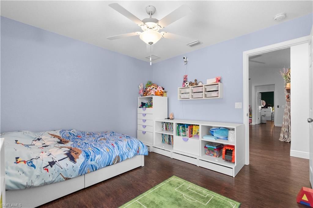 611 Cleveland Ave, Lehigh Acres, FL 33972 Photo