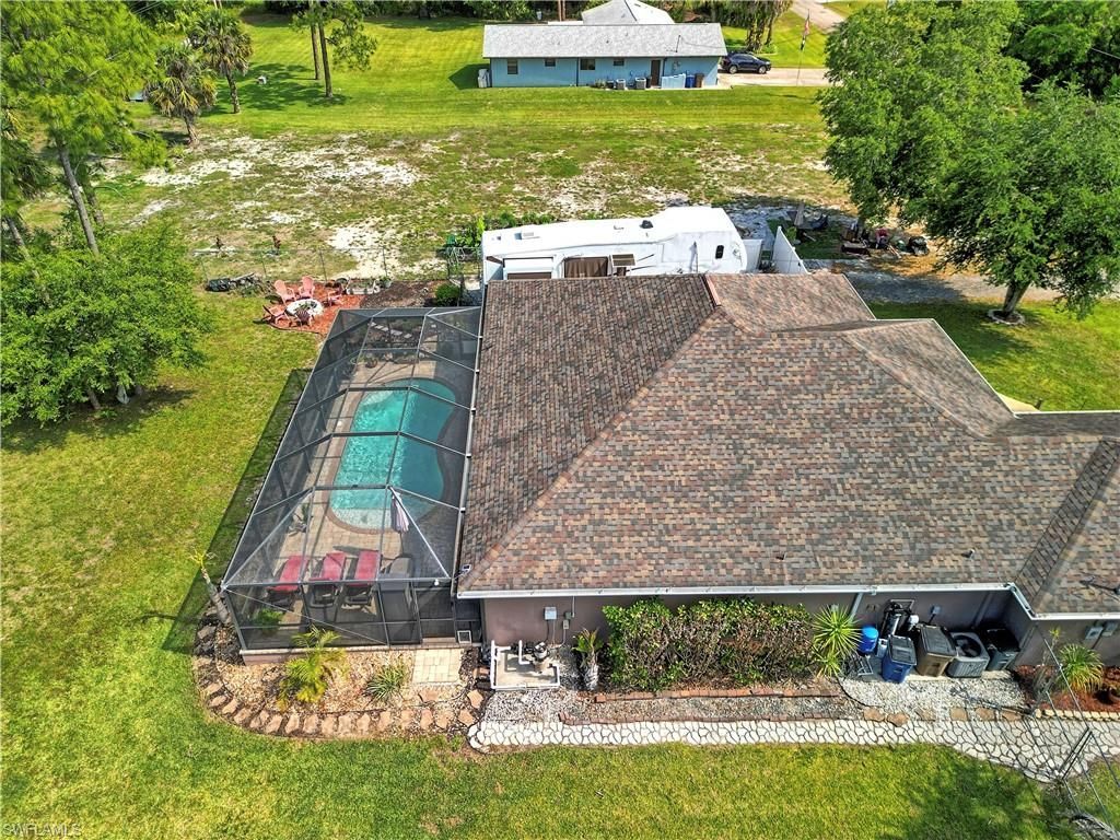 611 Cleveland Ave, Lehigh Acres, FL 33972 Photo