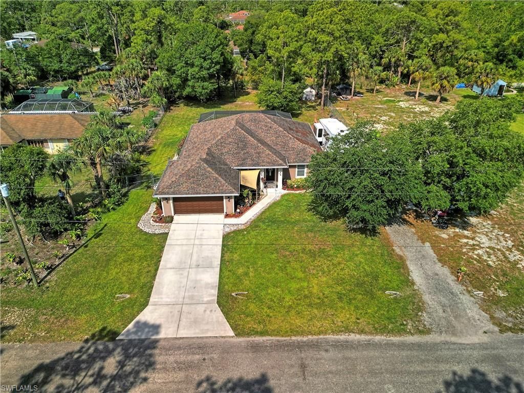 611 Cleveland Ave, Lehigh Acres, FL 33972 Photo