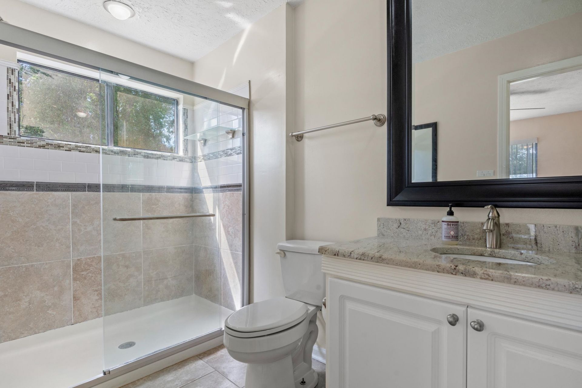 208 Indian Wells Ct.  Photo 11