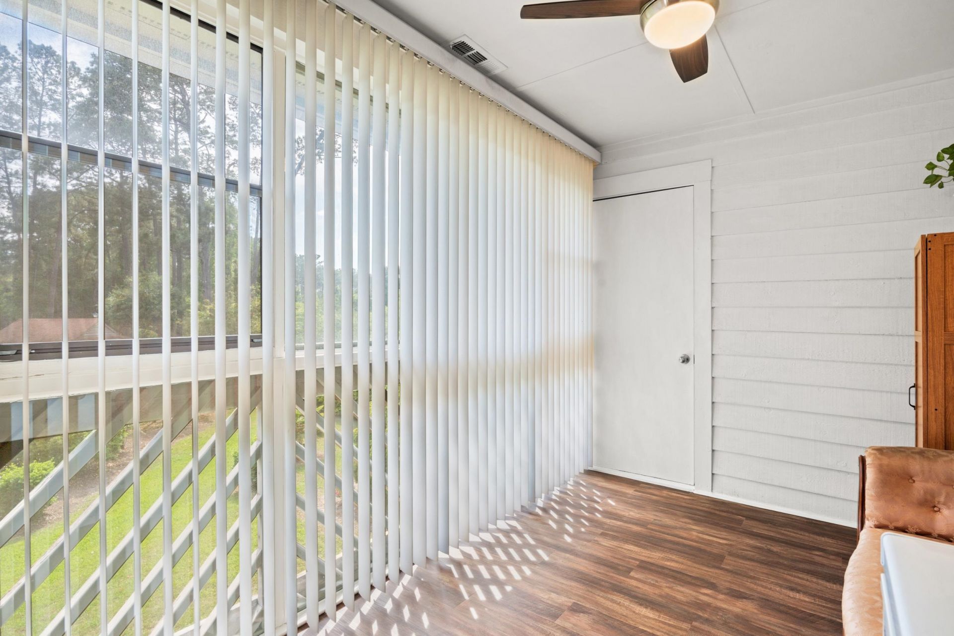 208 Indian Wells Ct.  Photo 14