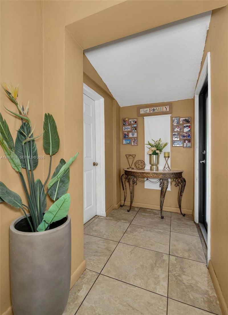 2630 Everglades Dr , Miramar, FL 33023 Photo