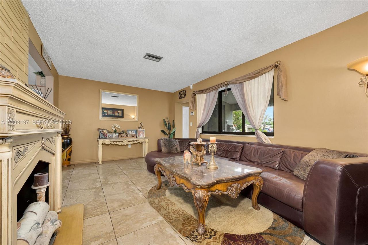 2630 Everglades Dr , Miramar, FL 33023 Photo