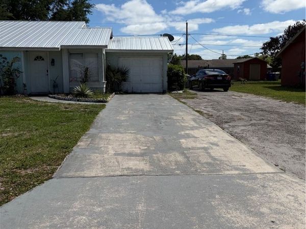 1055 23rd Place SW, Vero Beach, FL 32962