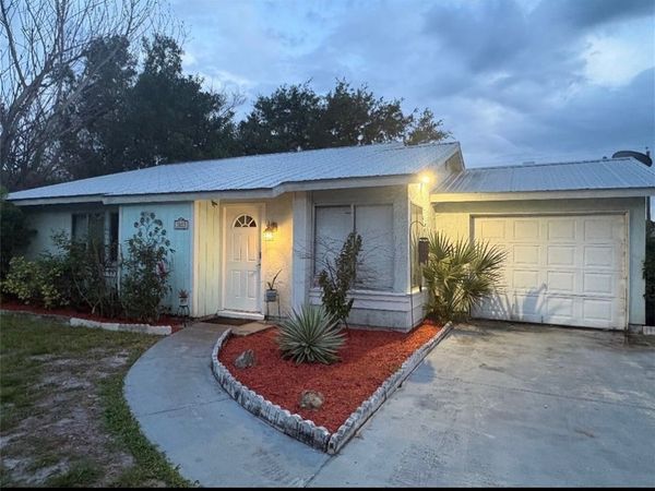 1055 23rd Place SW, Vero Beach, FL 32962