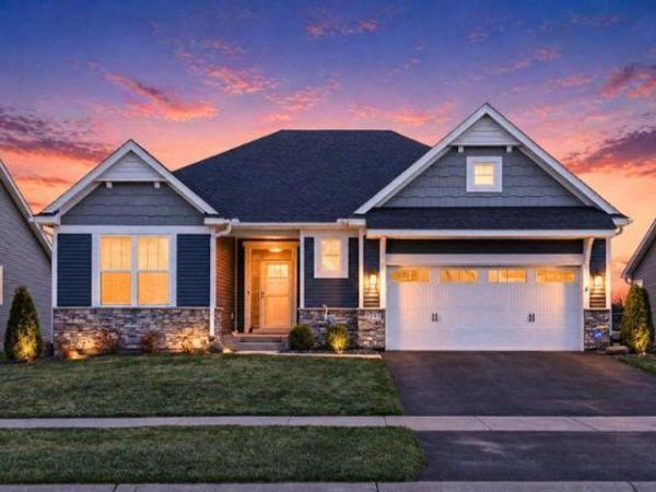 2040 Diamond Lane, Lino Lakes, MN 55038