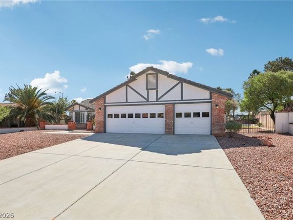 3305 Palmdesert Way , Las Vegas, NV 89120