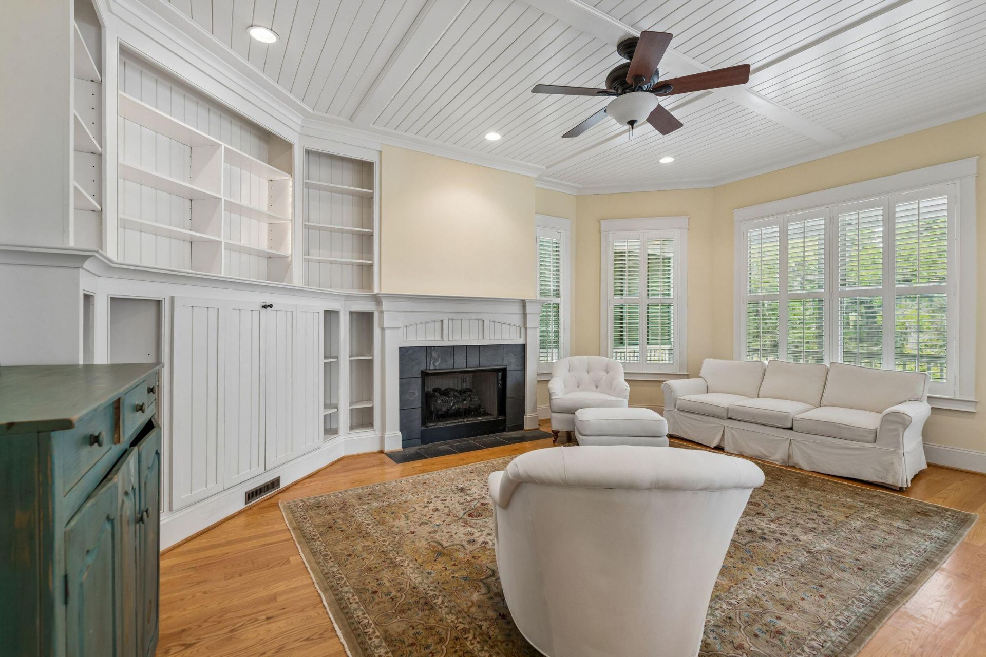 324 Shoals Drive Photo 12