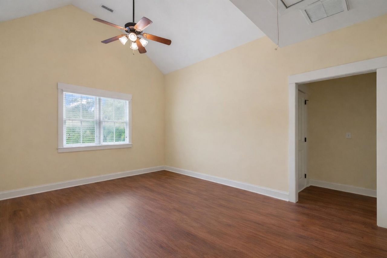 324 Shoals Drive Photo 32