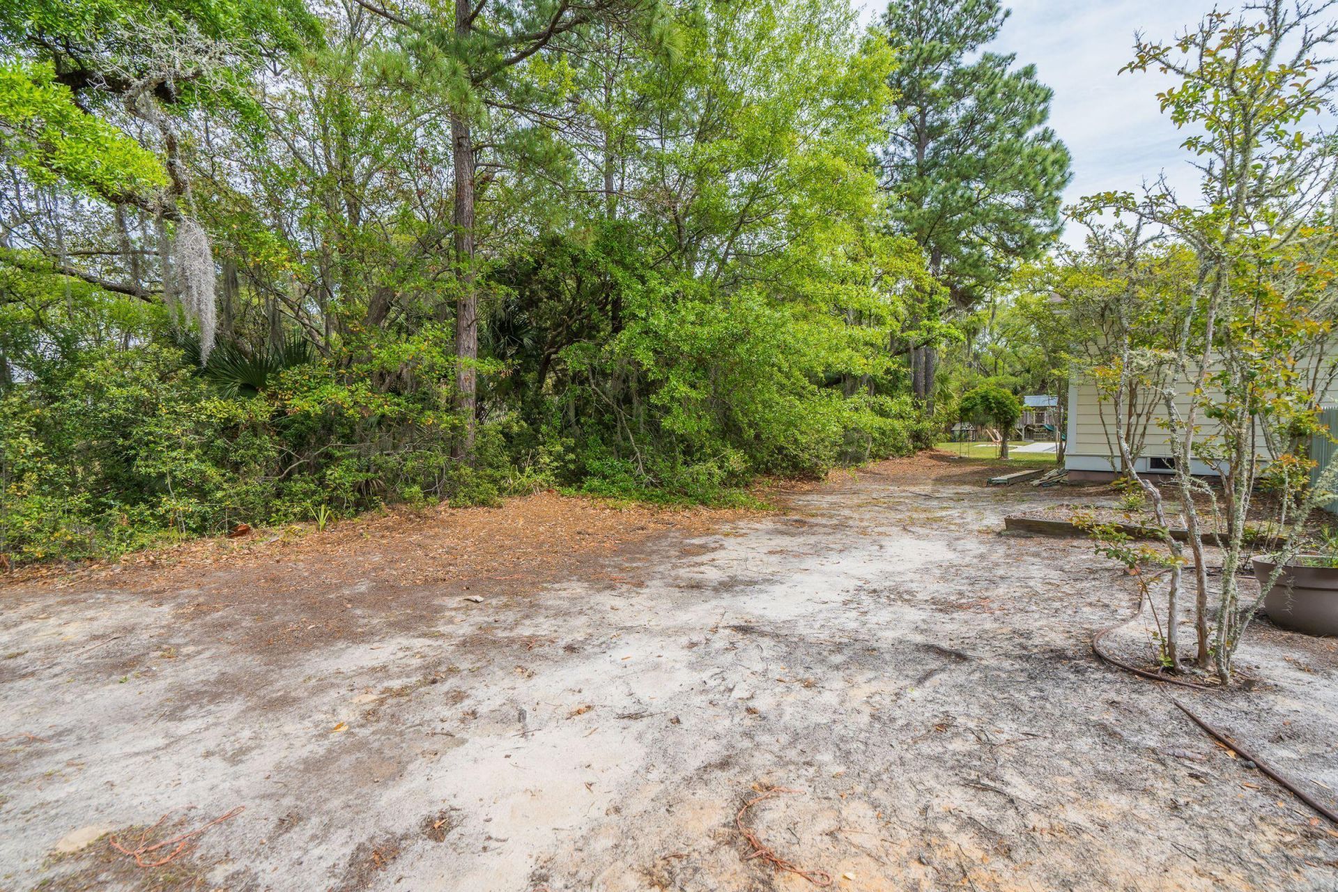 324 Shoals Drive Photo 43