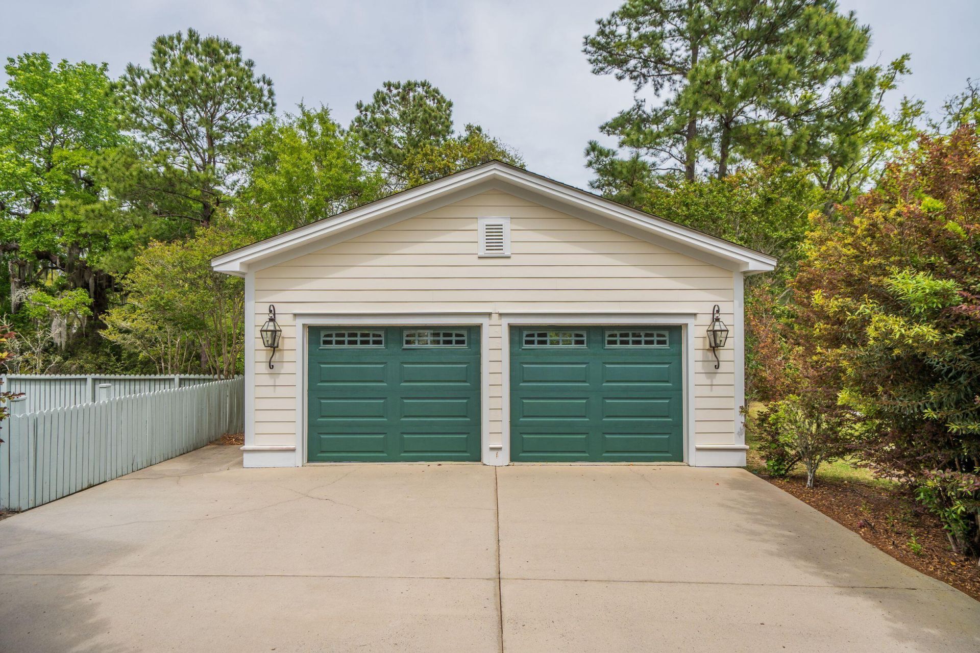 324 Shoals Drive Photo 44