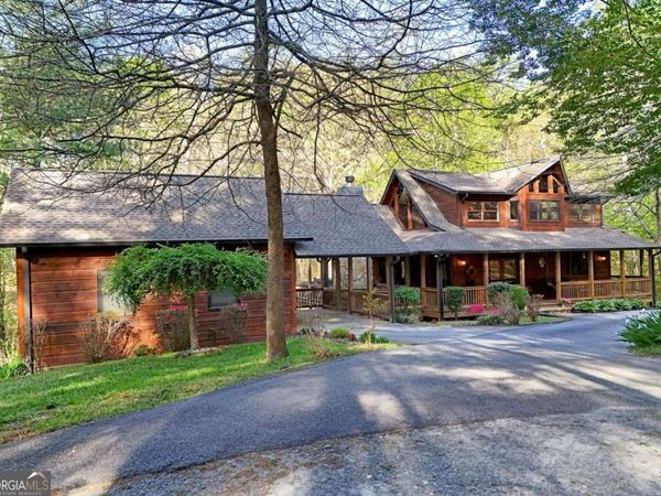 139 Deer Trail, Mineral Bluff, GA 30559