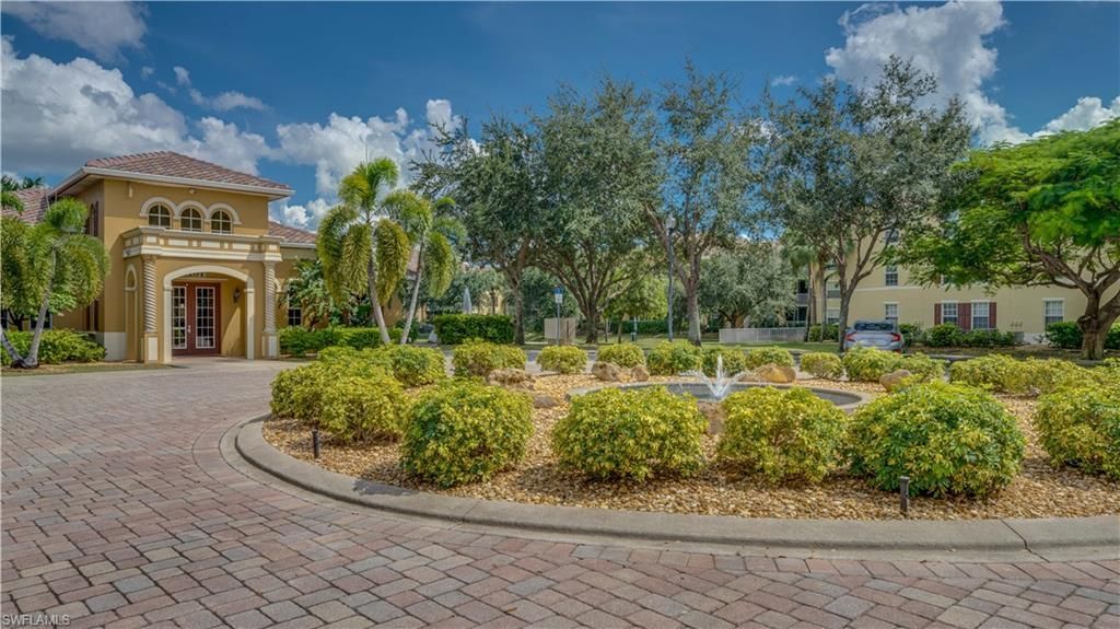 4105 Residence Dr, Unit 709, Fort Myers, FL 33901 Photo