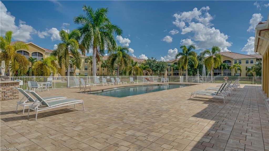 4105 Residence Dr, Unit 709, Fort Myers, FL 33901 Photo