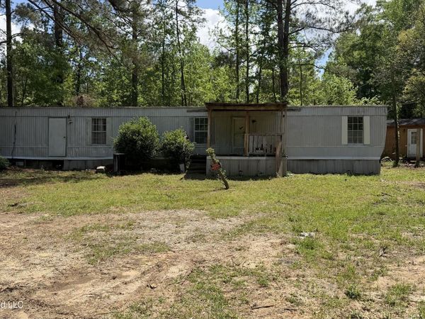 349 Velma Moore Road, Lawrence, MS 39336