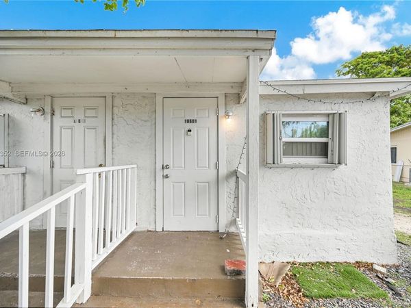 10601 SW 172nd St, Miami, FL 33157