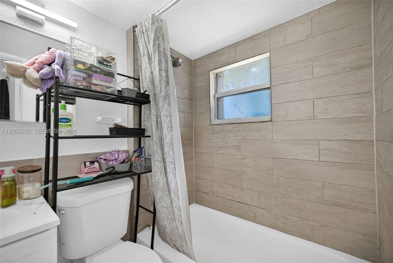 10601 SW 172nd St, Miami, FL 33157 Photo