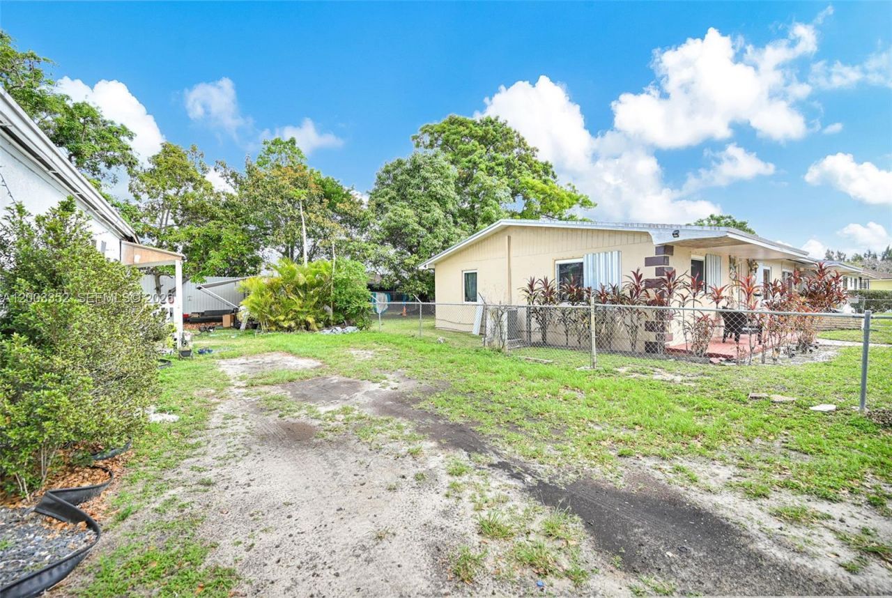 10601 SW 172nd St, Miami, FL 33157 Photo