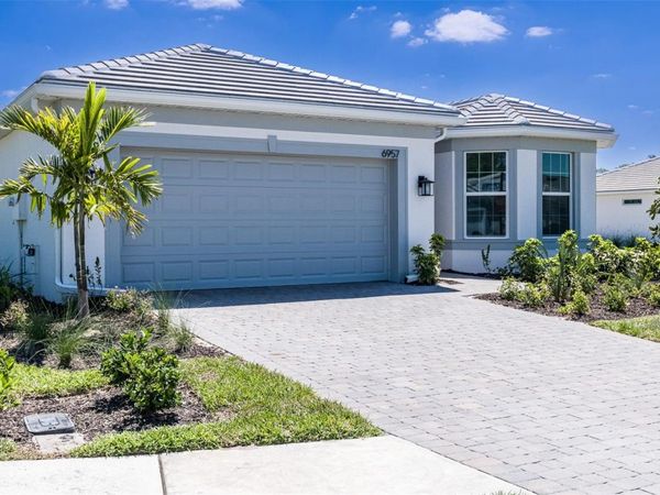 6957 HONEYBELL DRIVE , NOKOMIS, FL 34275