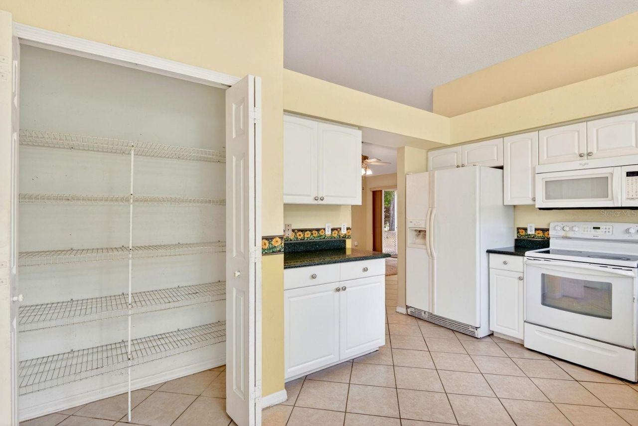 4913 72nd Court E, Bradenton, FL 34203 Photo