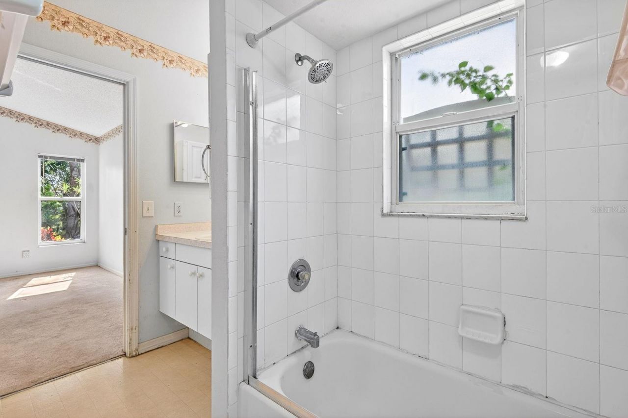 4913 72nd Court E, Bradenton, FL 34203 Photo