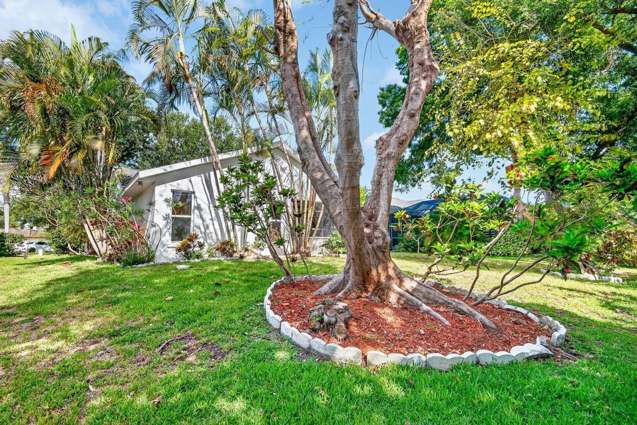 4913 72nd Court E, Bradenton, FL 34203 Photo