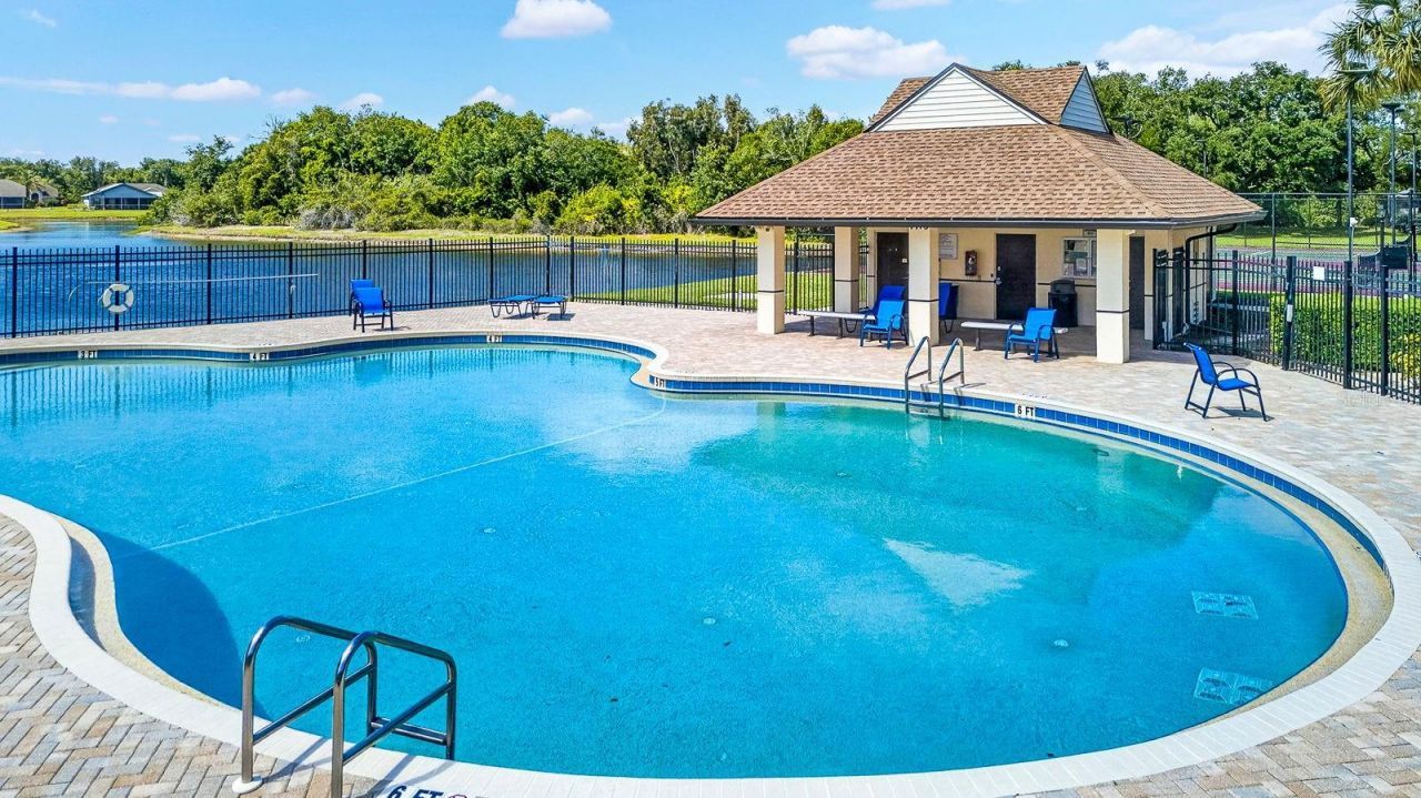 4913 72nd Court E, Bradenton, FL 34203 Photo