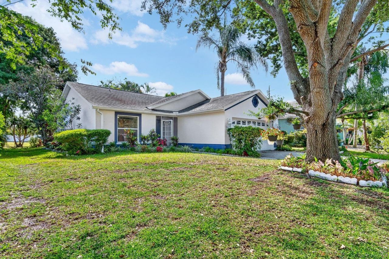 4913 72nd Court E, Bradenton, FL 34203 Photo