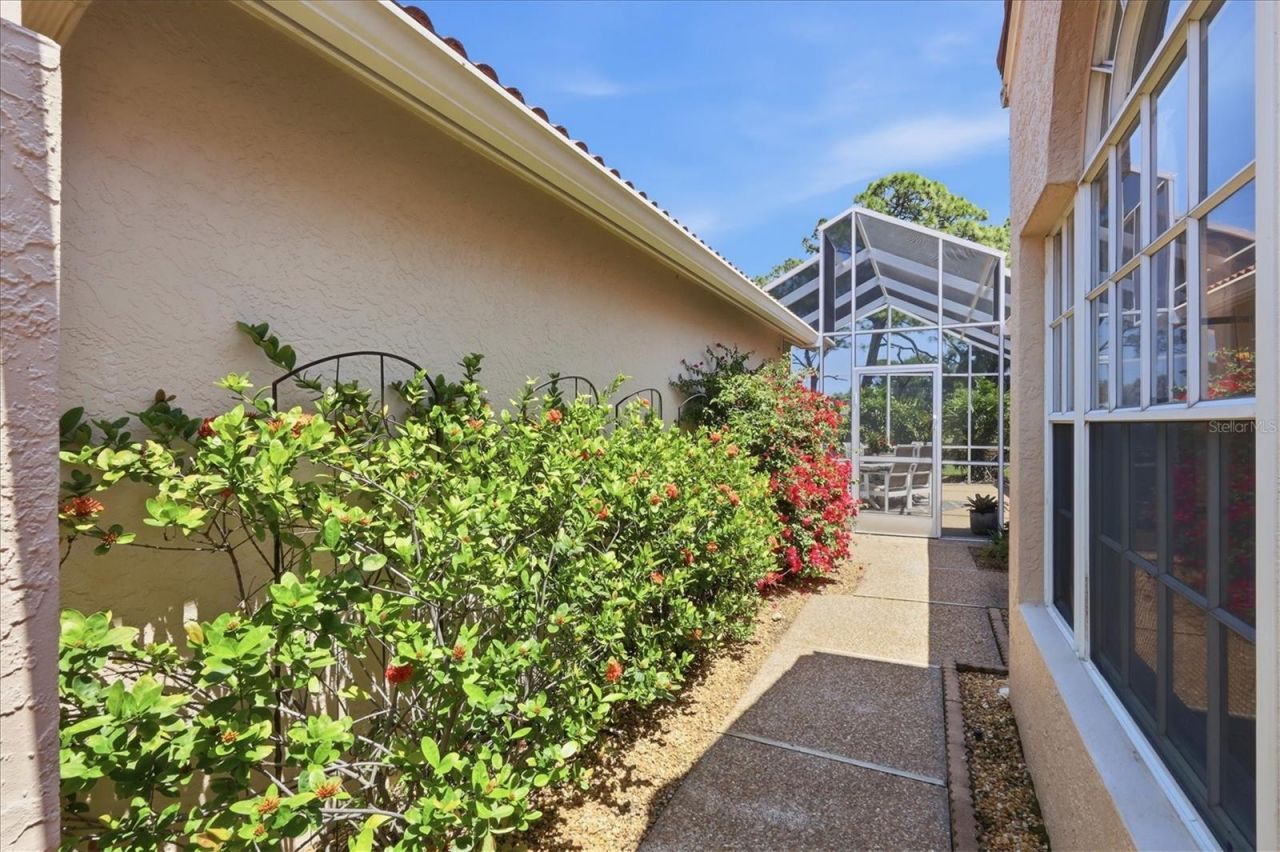 4068 Lyndhurst Court , Sarasota, FL 34235 Photo
