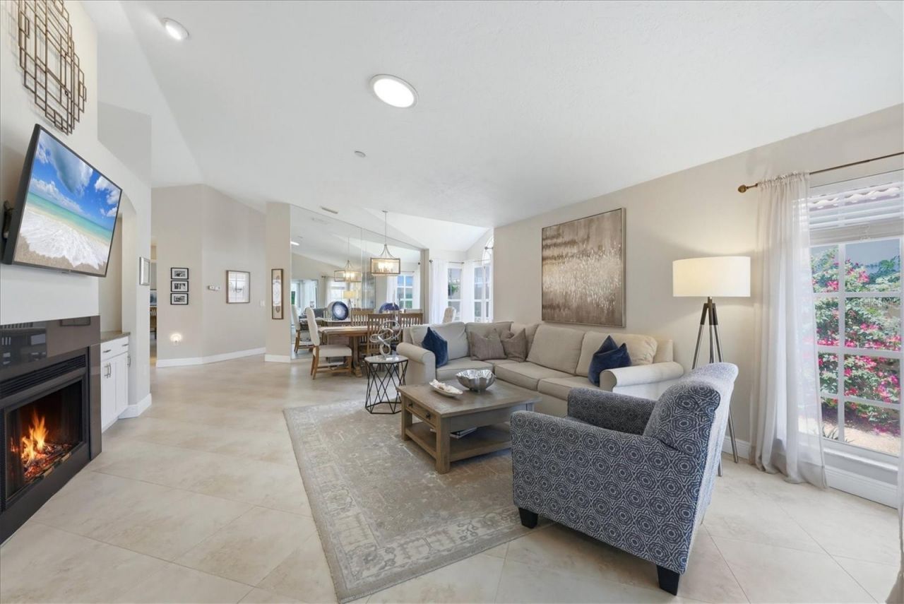 4068 Lyndhurst Court , Sarasota, FL 34235 Photo