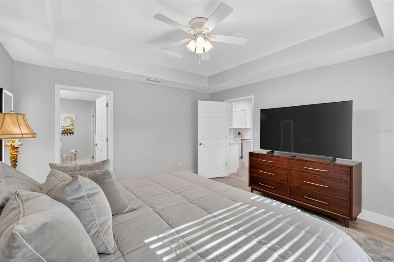 335 Vincent Drive , Mount Dora, FL 32757 Photo