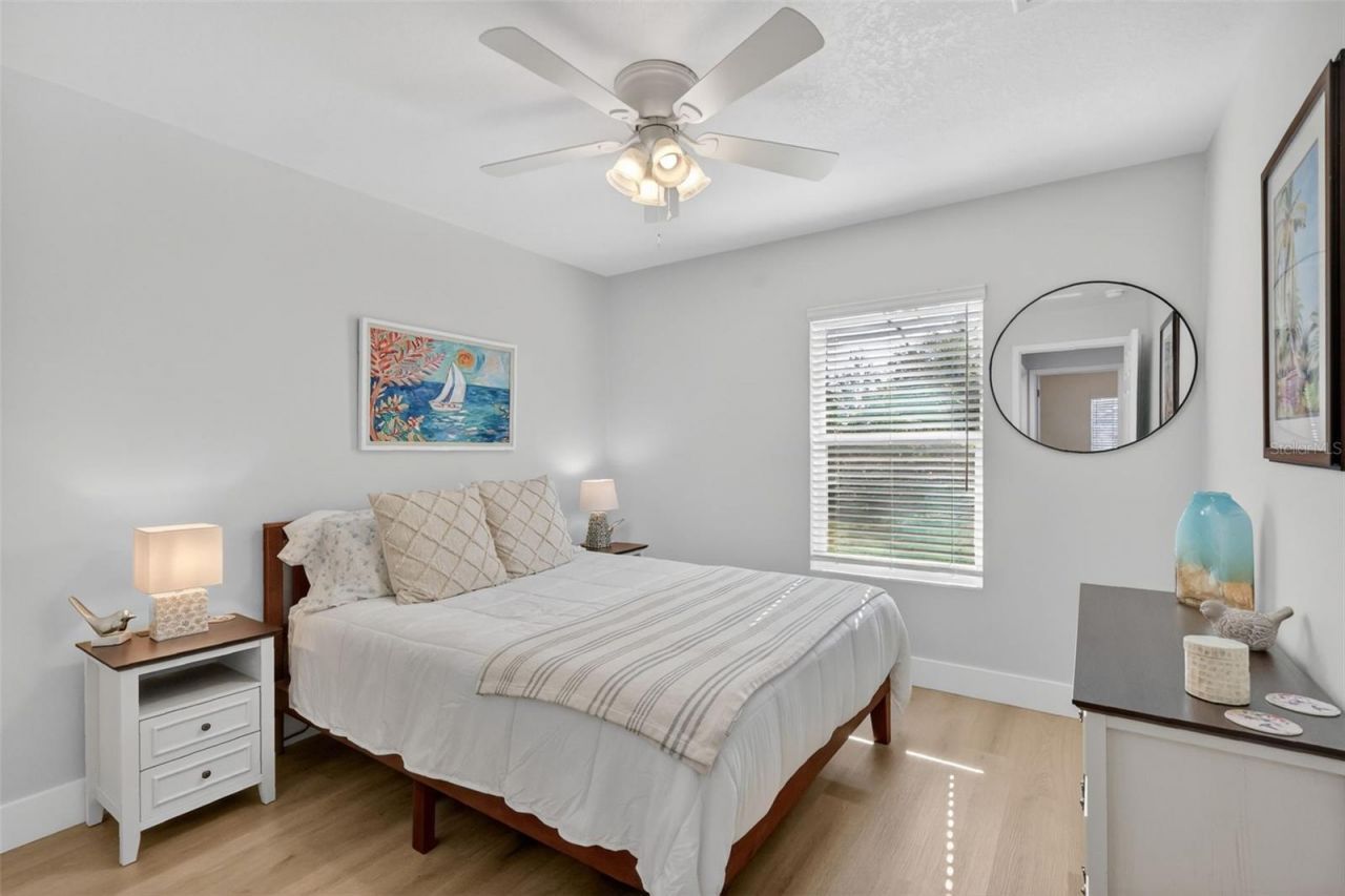 335 Vincent Drive , Mount Dora, FL 32757 Photo