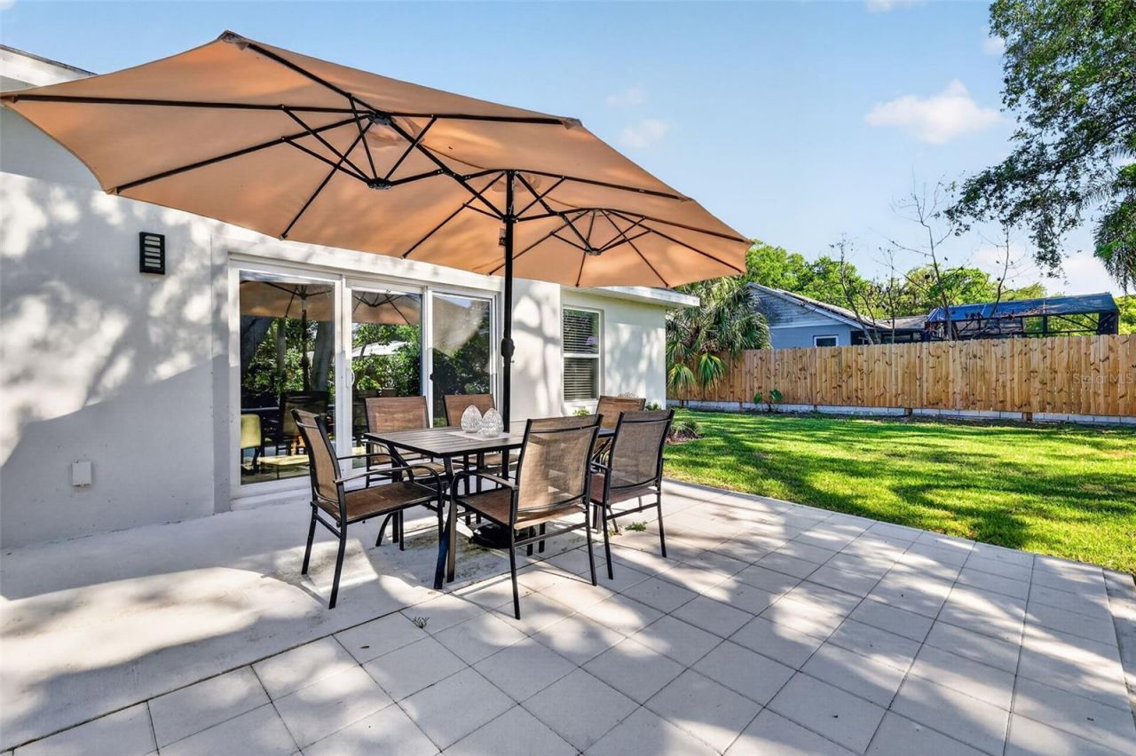 335 Vincent Drive , Mount Dora, FL 32757 Photo