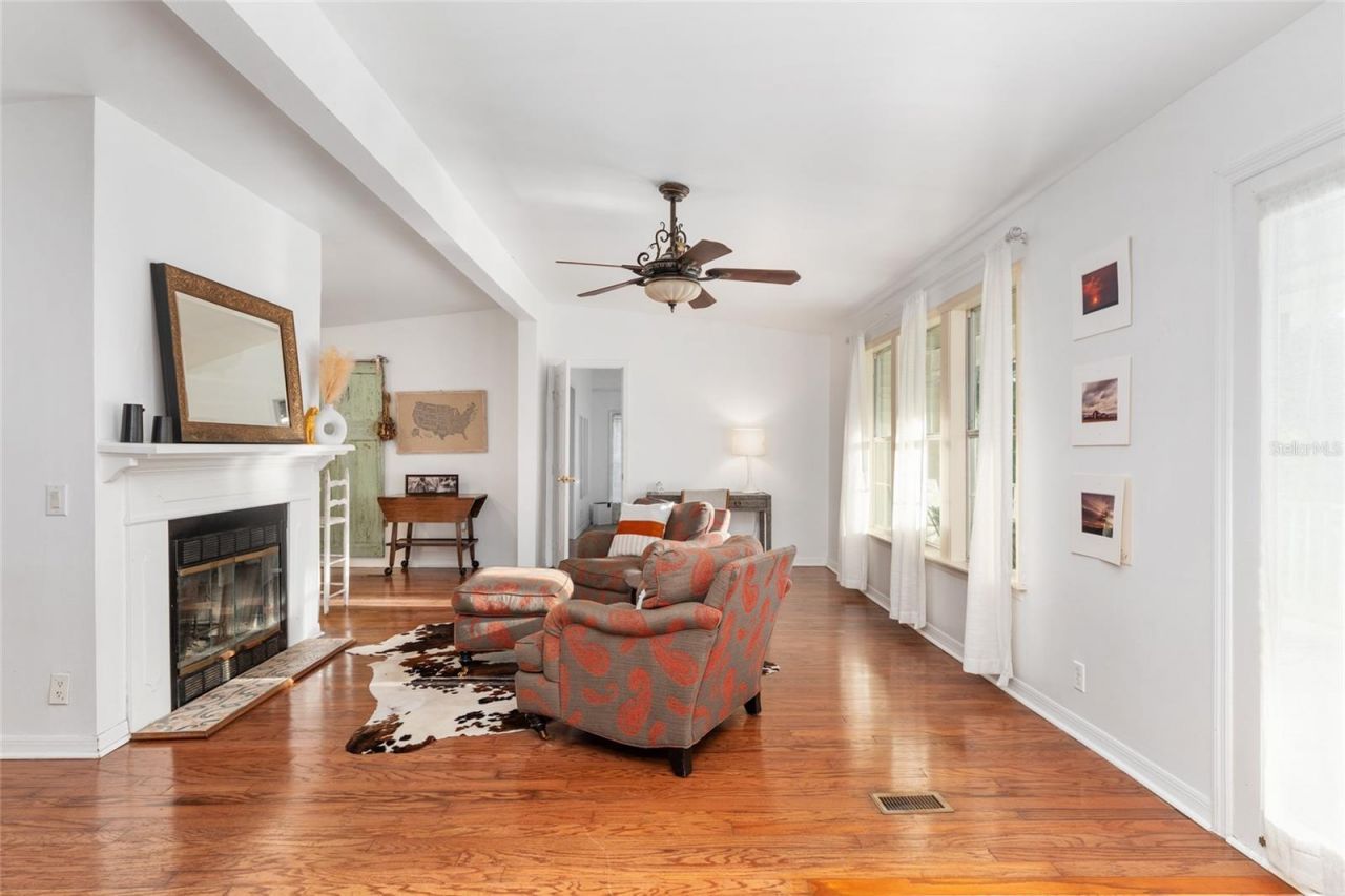 20361 1st Street, Mc Intosh, FL 32664 Photo