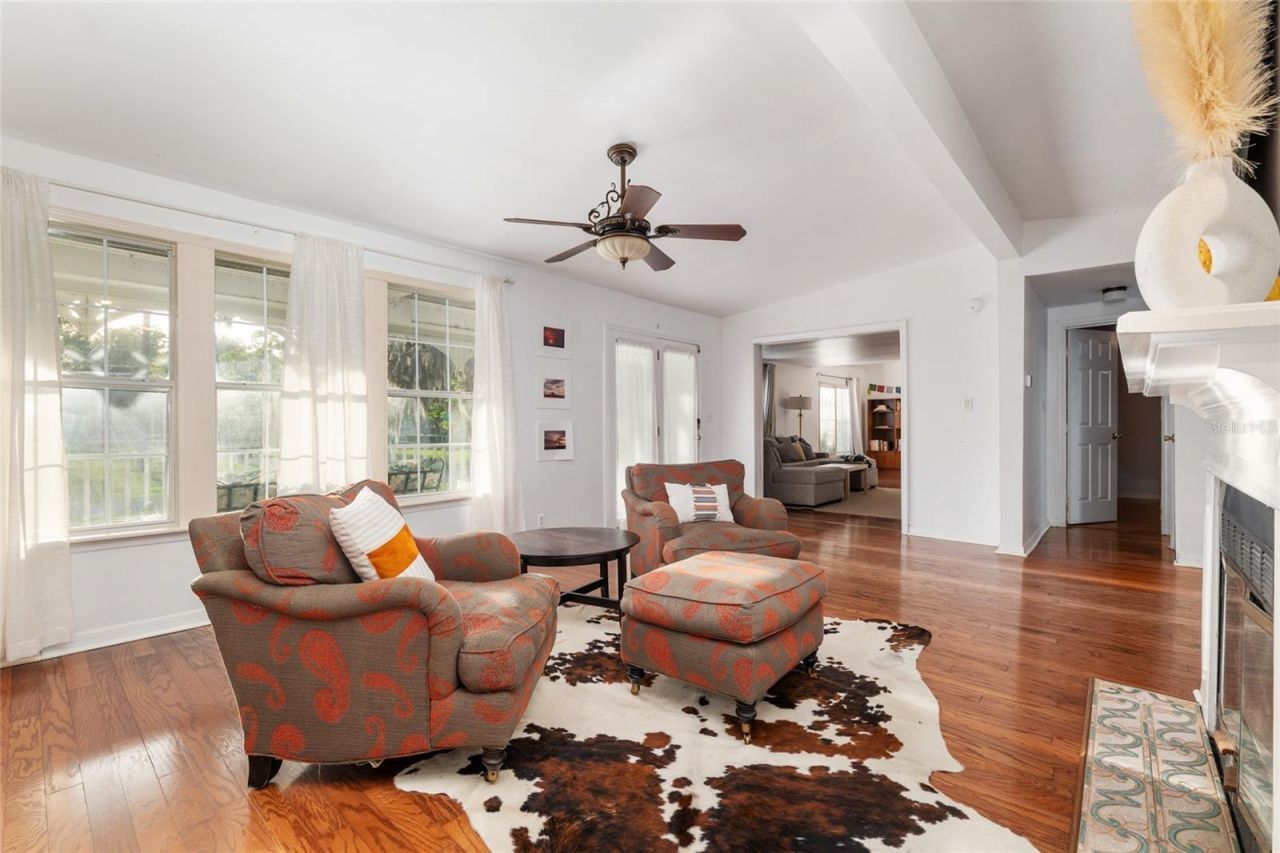 20361 1st Street, Mc Intosh, FL 32664 Photo