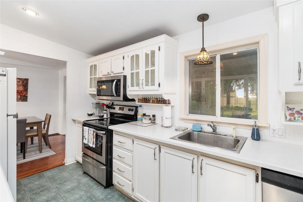 20361 1st Street, Mc Intosh, FL 32664 Photo