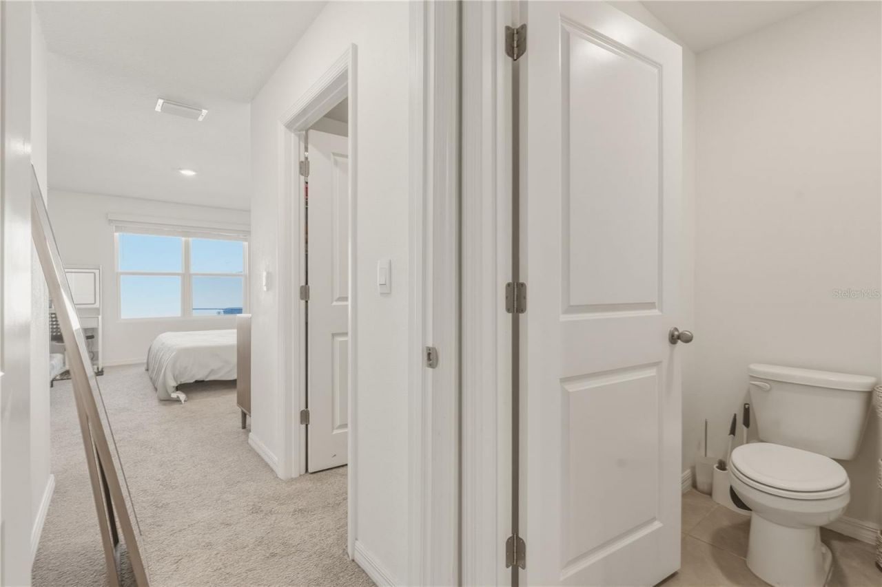 2114 NW 246th Terrace , Newberry, FL 32669 Photo