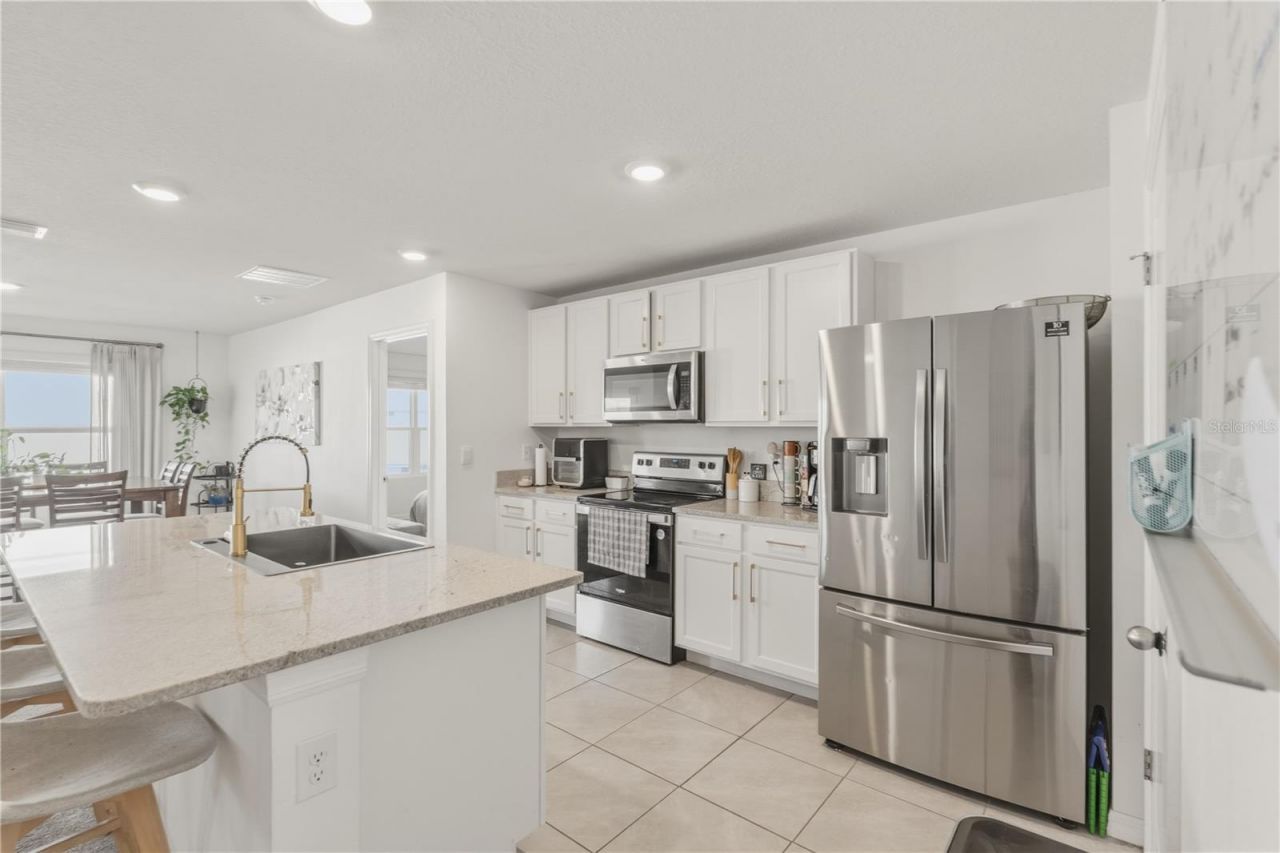 2114 NW 246th Terrace , Newberry, FL 32669 Photo